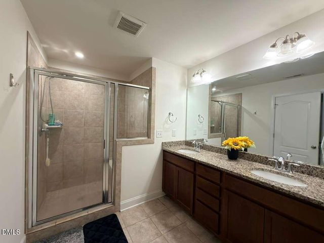735 Lampwick Lane, Cary, NC 27513