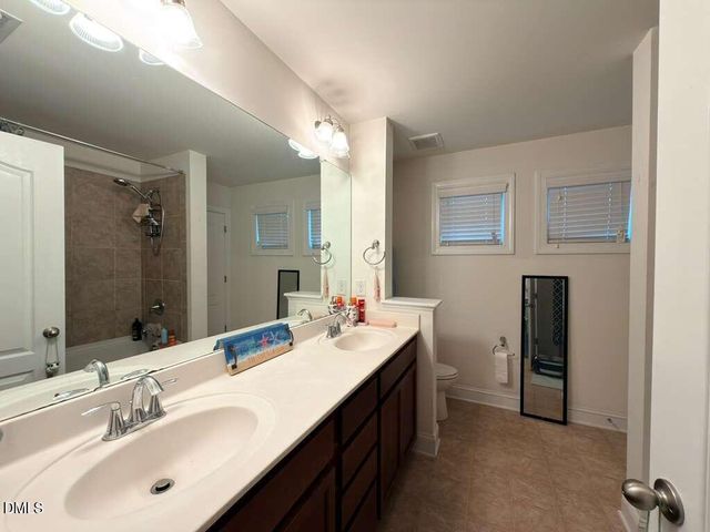 735 Lampwick Lane, Cary, NC 27513