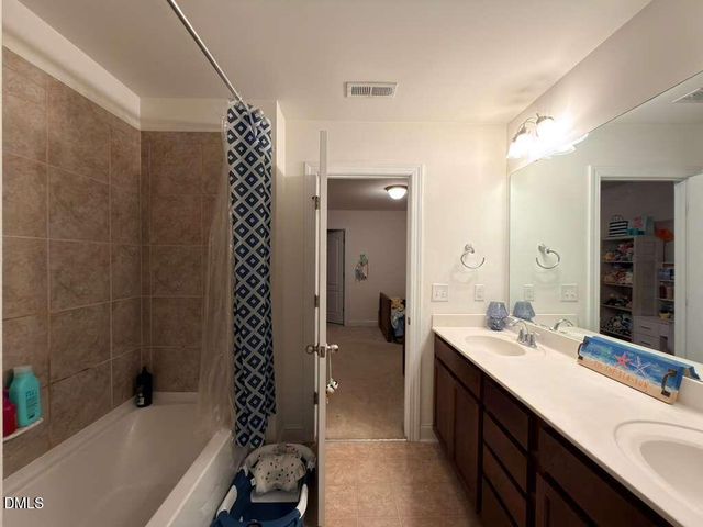 735 Lampwick Lane, Cary, NC 27513