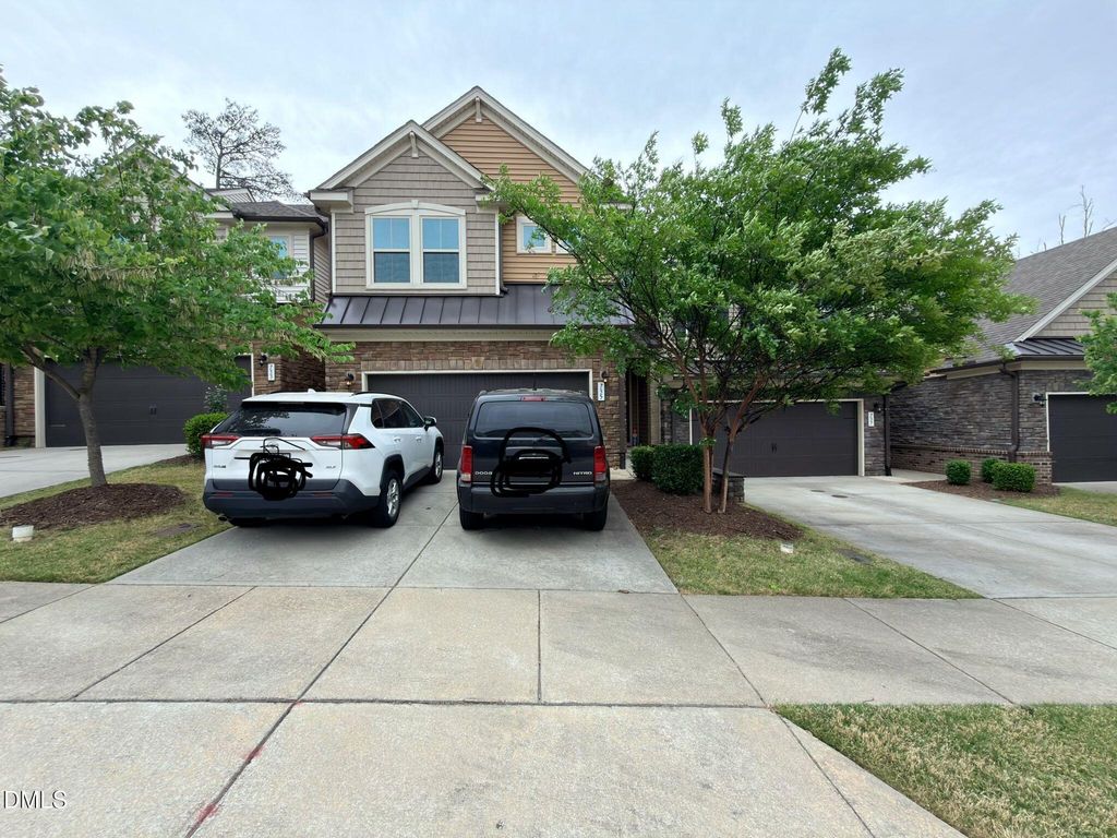 735 Lampwick Lane, Cary, NC 27513