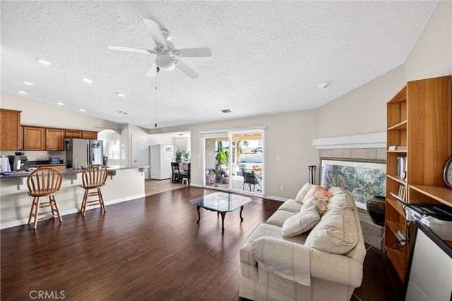 7841 Corona, Hesperia, CA 92345