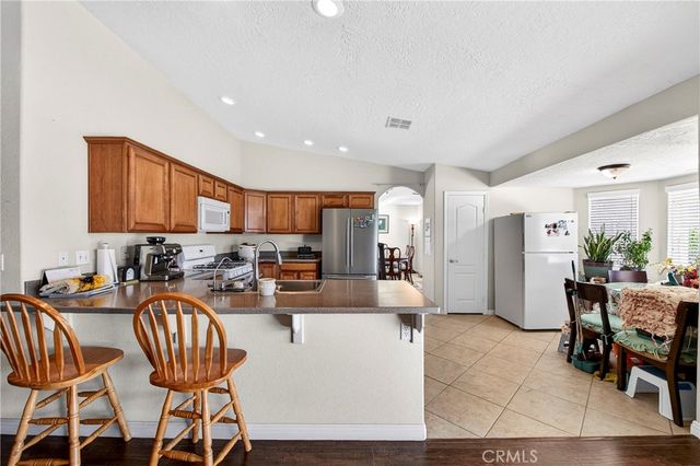 7841 Corona, Hesperia, CA 92345