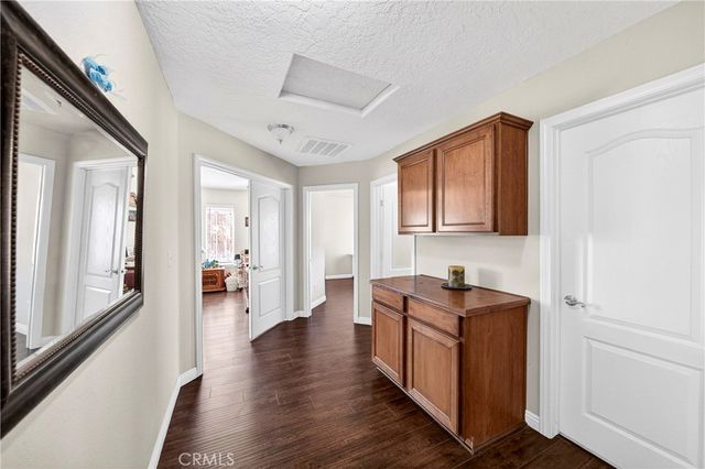 7841 Corona, Hesperia, CA 92345