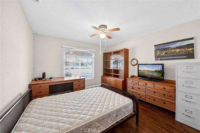 7841 Corona, Hesperia, CA 92345