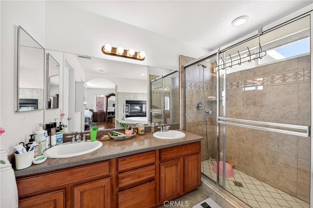 7841 Corona, Hesperia, CA 92345