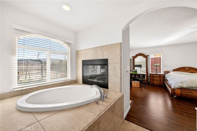 7841 Corona, Hesperia, CA 92345