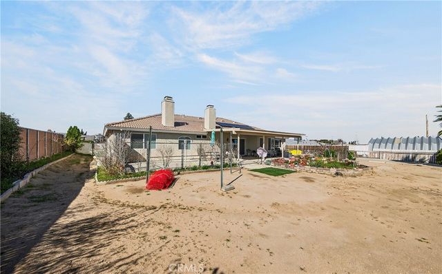 7841 Corona, Hesperia, CA 92345