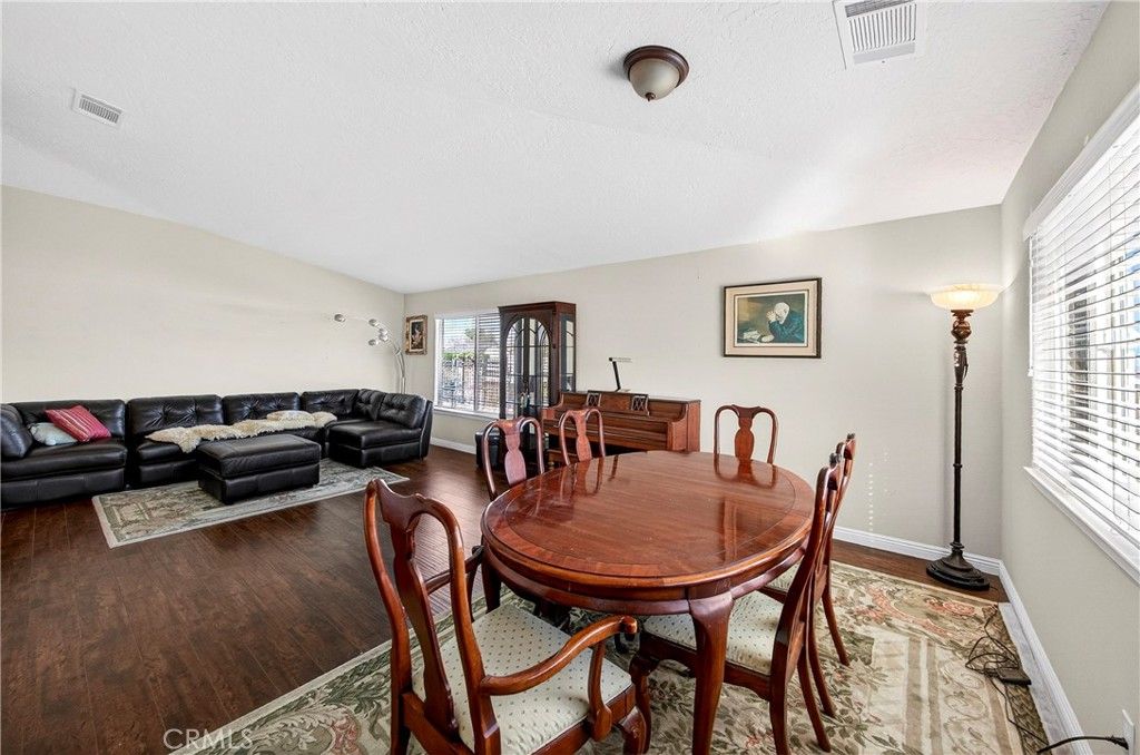 Image 25 of property listing at 7841 Corona, Hesperia, CA 92345