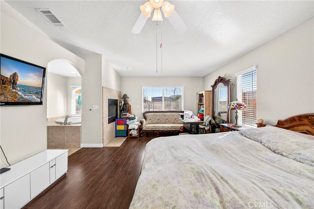 Image 33 of property listing at 7841 Corona, Hesperia, CA 92345