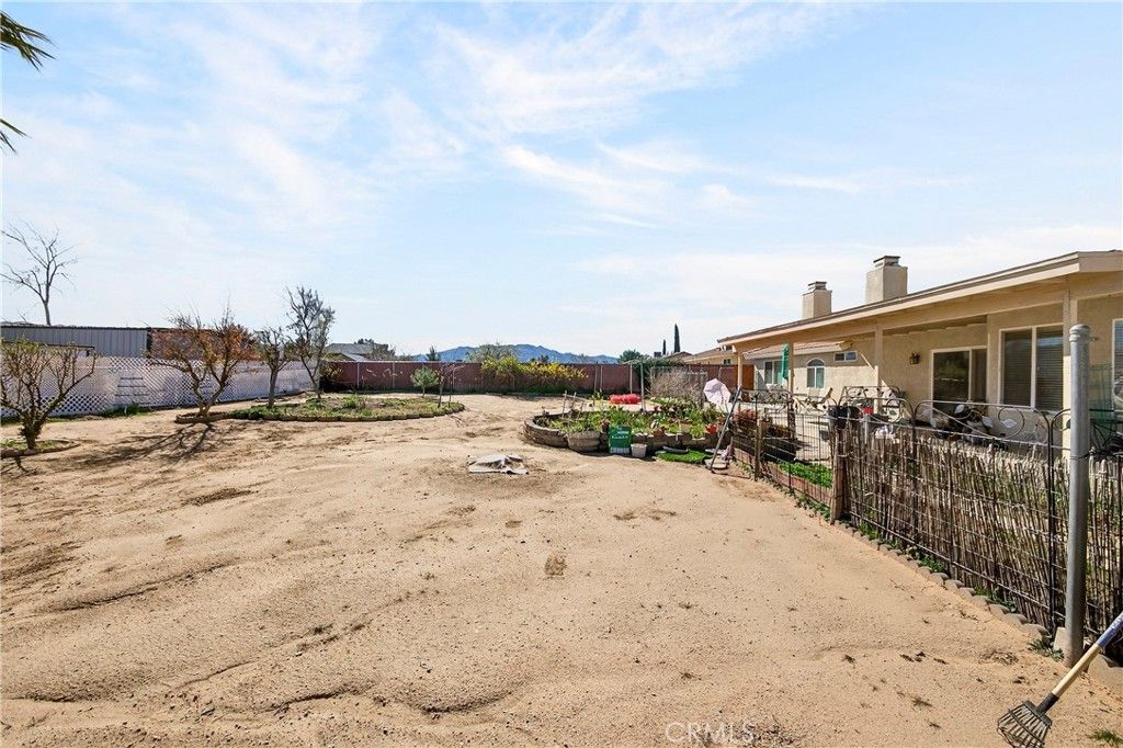 Image 47 of property listing at 7841 Corona, Hesperia, CA 92345