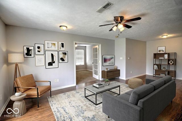 11474 Clay Court UNIT 100, Fishers, IN 46037