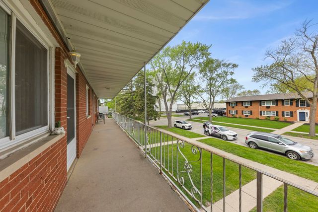 641 Dulles Road B, Des Plaines, IL 60016