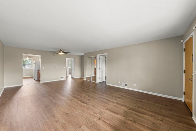 641 Dulles Road B, Des Plaines, IL 60016