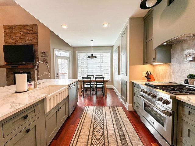 804 Thornton Place, Dalton, GA 30720