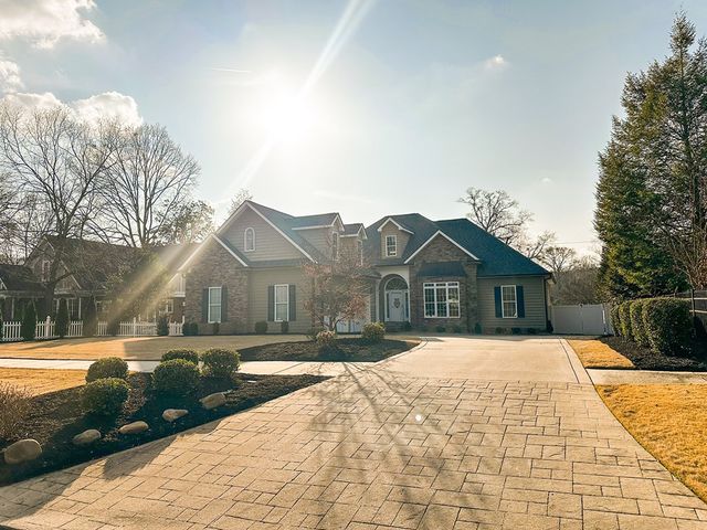 804 Thornton Place, Dalton, GA 30720