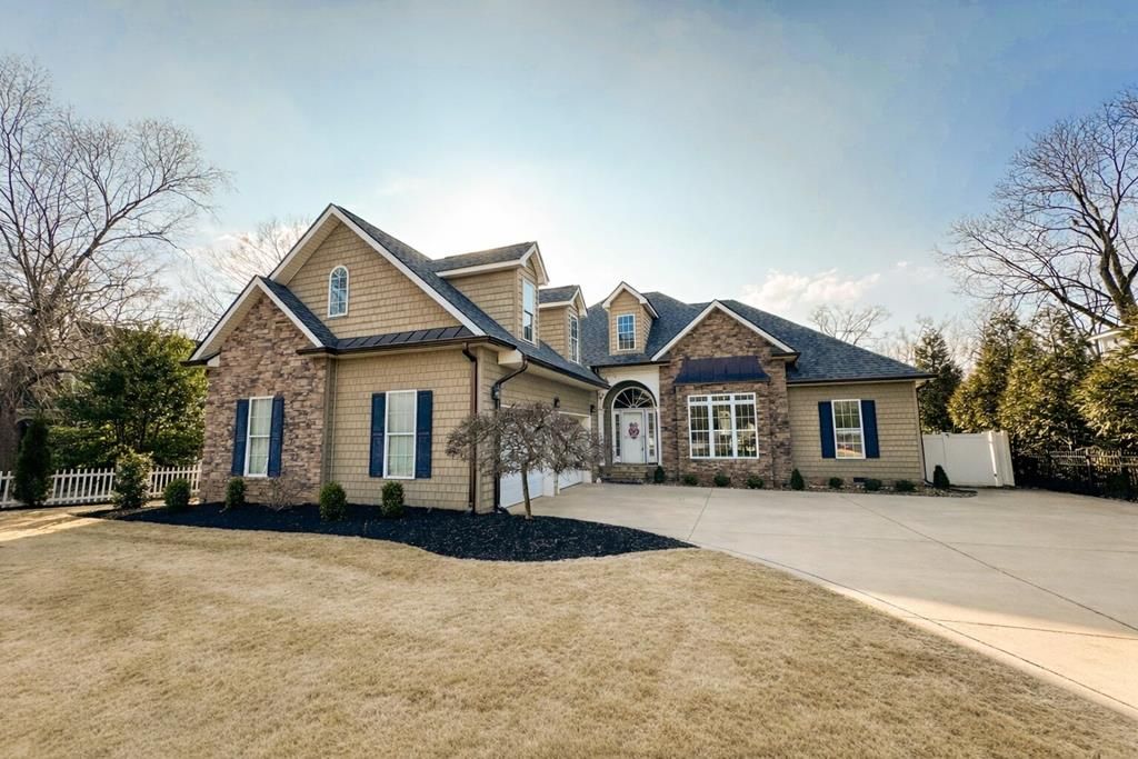 804 Thornton Place, Dalton, GA 30720