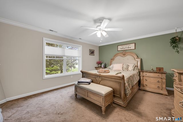 46 Old Oak Court, Southington, CT 06489