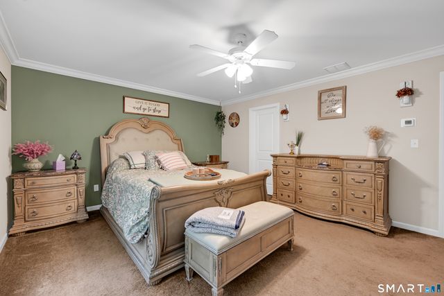 46 Old Oak Court, Southington, CT 06489
