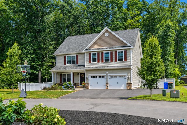 46 Old Oak Court, Southington, CT 06489