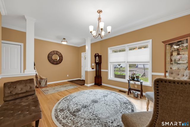 46 Old Oak Court, Southington, CT 06489