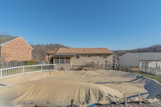 35 Hillside Drive, Wilder, KY 41071