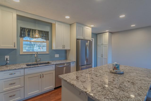 35 Hillside Drive, Wilder, KY 41071