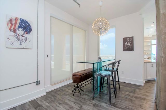 10 PAPAYA STREET 1404, Clearwater Beach, FL 33767