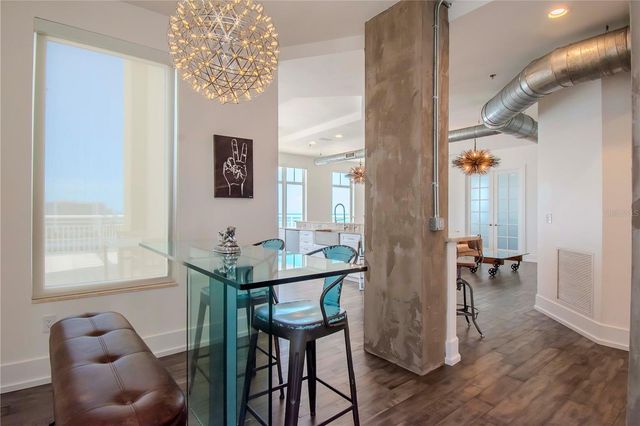 10 PAPAYA STREET 1404, Clearwater Beach, FL 33767