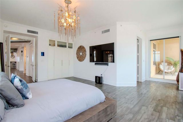 10 PAPAYA STREET 1404, Clearwater Beach, FL 33767