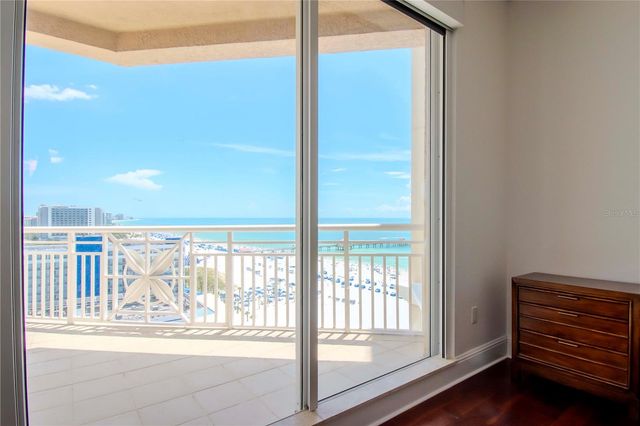 10 PAPAYA STREET 1404, Clearwater Beach, FL 33767