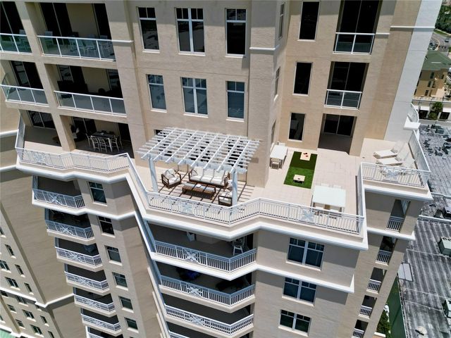 10 PAPAYA STREET 1404, Clearwater Beach, FL 33767