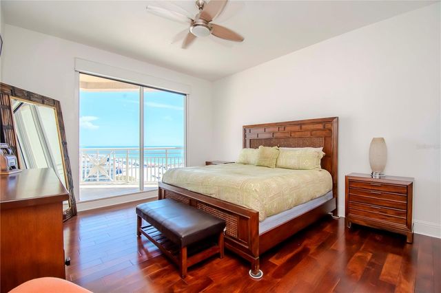 10 PAPAYA STREET 1404, Clearwater Beach, FL 33767