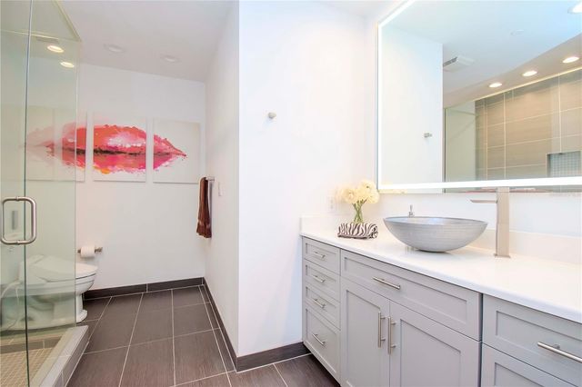 10 PAPAYA STREET 1404, Clearwater Beach, FL 33767