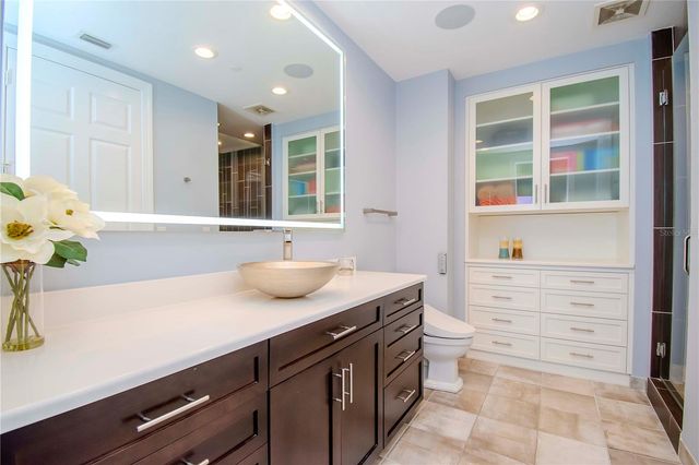 10 PAPAYA STREET 1404, Clearwater Beach, FL 33767
