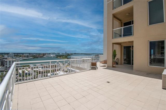 10 PAPAYA STREET 1404, Clearwater Beach, FL 33767