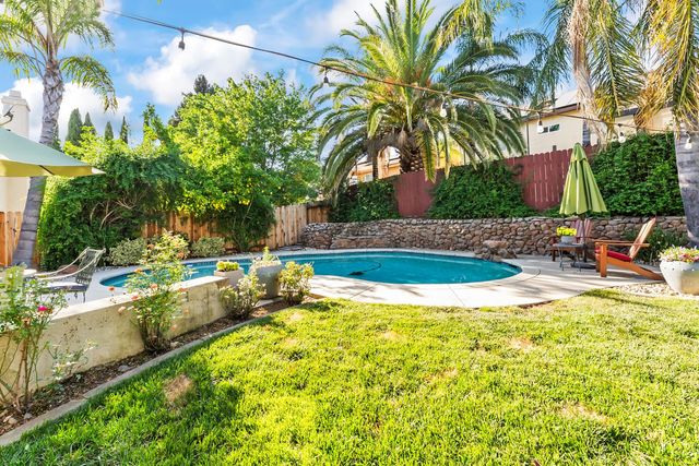 1993 Two Towers Way, Rocklin, CA 95765