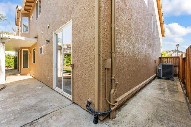 1993 Two Towers Way, Rocklin, CA 95765