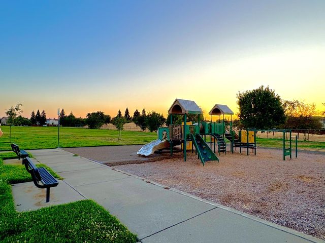 1993 Two Towers Way, Rocklin, CA 95765