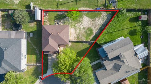 907 E Seminole Avenue, Pharr, TX 78577