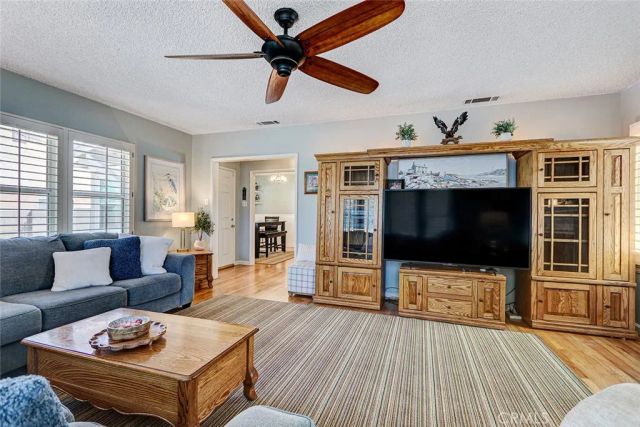 15922 S Denker, Gardena, CA 90247