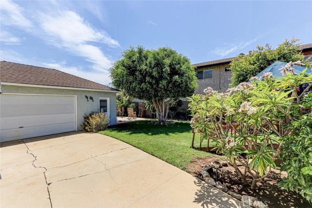 15922 S Denker, Gardena, CA 90247
