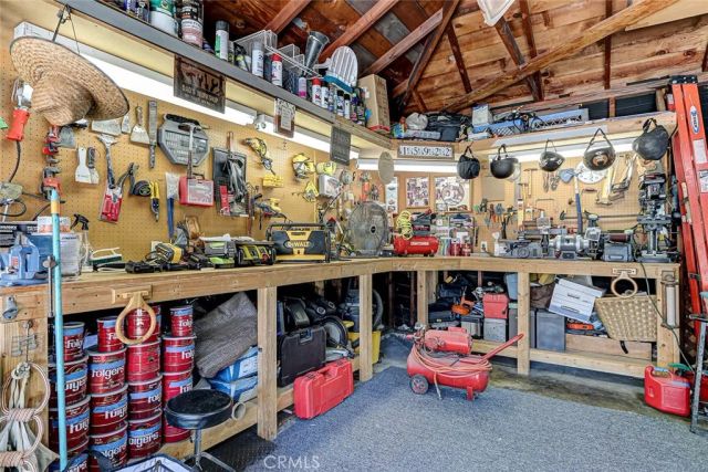 15922 S Denker, Gardena, CA 90247