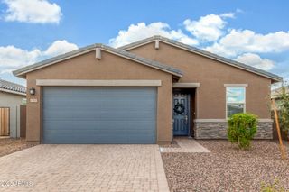 4501 W HUNTER Trail, San Tan Valley, AZ 85144