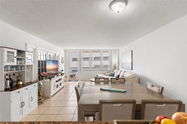 3725 S Ocean Dr 1117, Hollywood, FL 33019