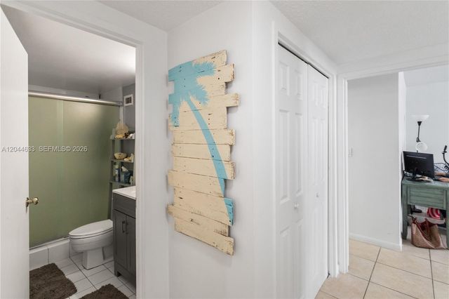 3725 S Ocean Dr 1117, Hollywood, FL 33019