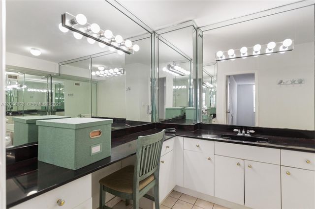 3725 S Ocean Dr 1117, Hollywood, FL 33019