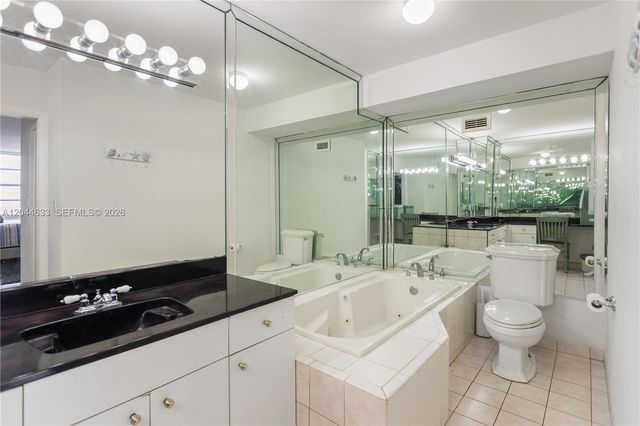 3725 S Ocean Dr 1117, Hollywood, FL 33019