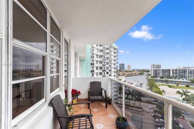 3725 S Ocean Dr 1117, Hollywood, FL 33019