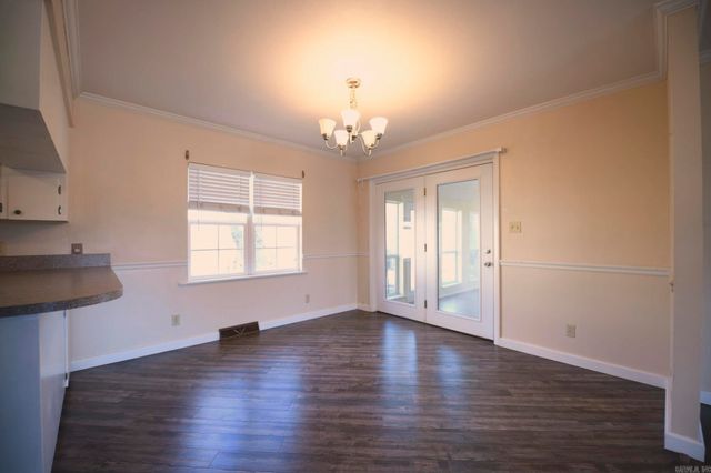 1100 Reine Street, Mena, AR 71953