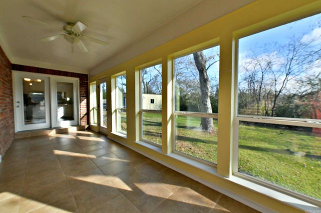 1100 Reine Street, Mena, AR 71953